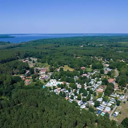 Pour 6 Personnes Avec Terrasse - Api-1-52-708 Sainte-Eulalie-en-Born