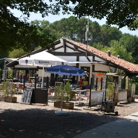 Pour 6 Personnes Avec Terrasse - Api-1-52-708 Sainte-Eulalie-en-Born